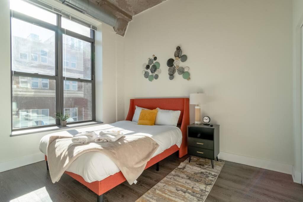 Spacious 2Br Vacation Rental With City View, Optional Parking And Gym Near Mccormick Place & Downtown Chicago Attractions ภายนอก รูปภาพ