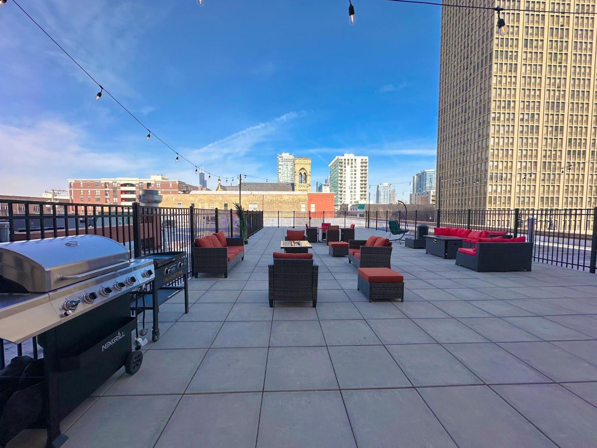 Spacious 2Br Vacation Rental With City View, Optional Parking And Gym Near Mccormick Place & Downtown Chicago Attractions ภายนอก รูปภาพ