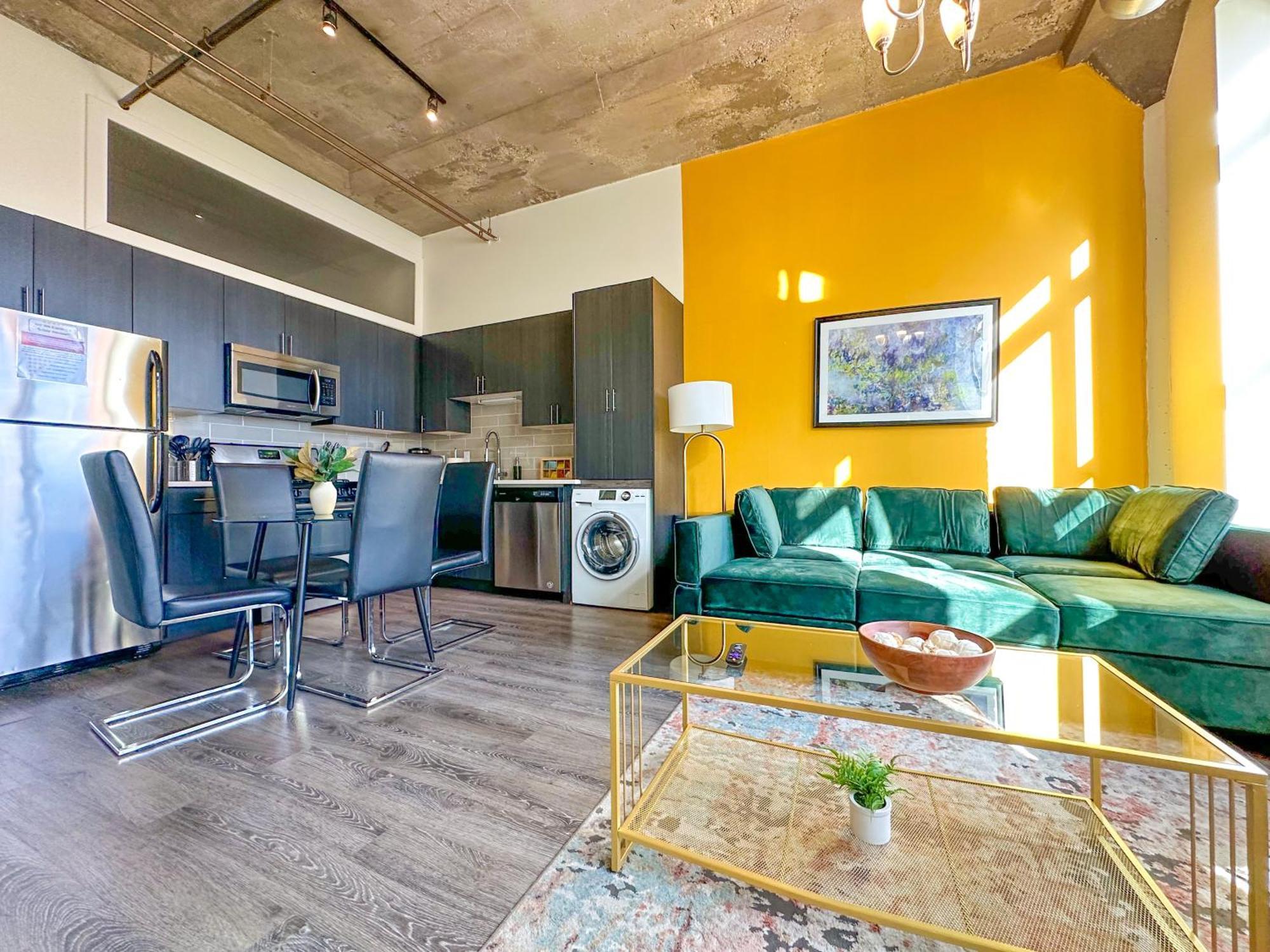 Spacious 2Br Vacation Rental With City View, Optional Parking And Gym Near Mccormick Place & Downtown Chicago Attractions ภายนอก รูปภาพ